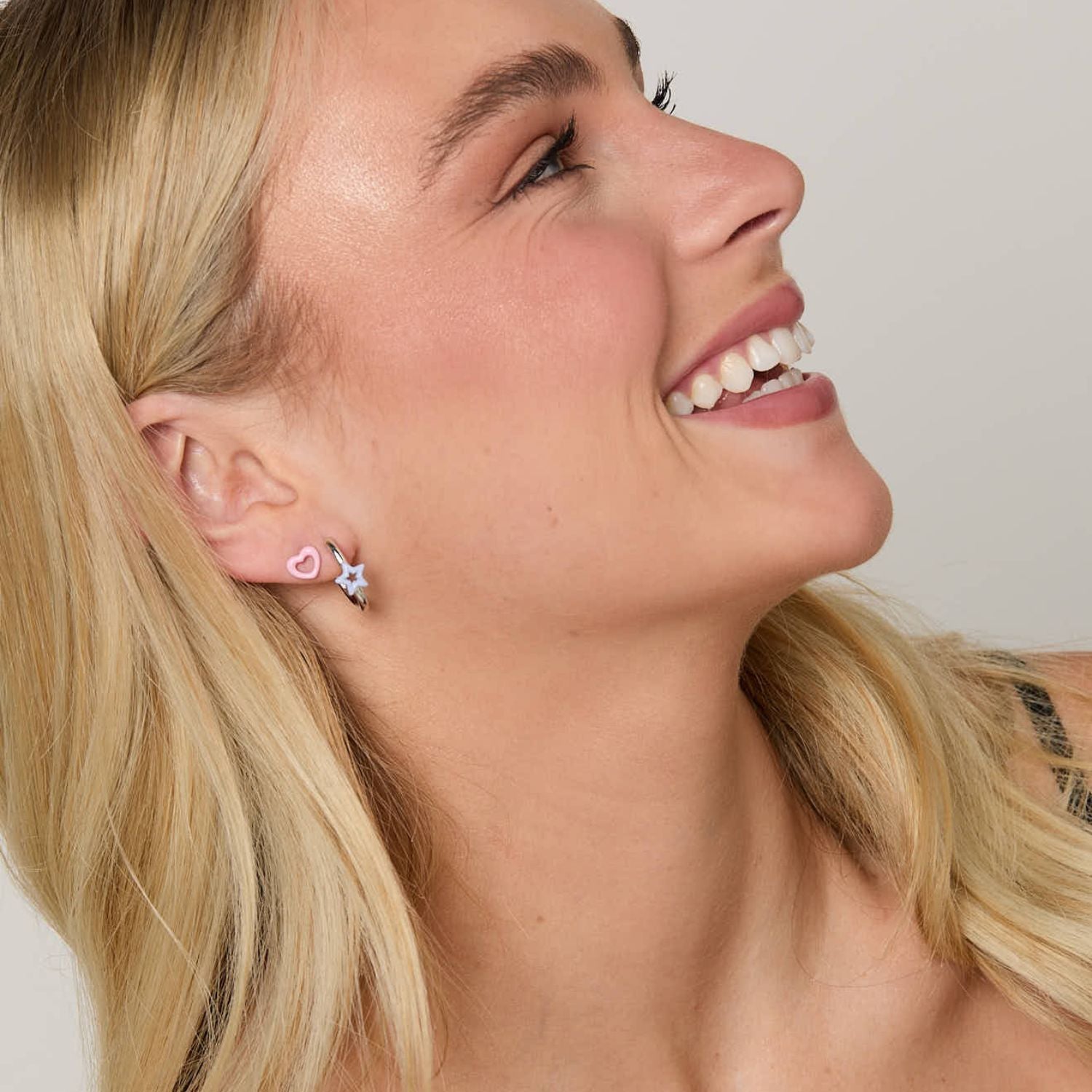 Cometa Star Hoop Earring image 4