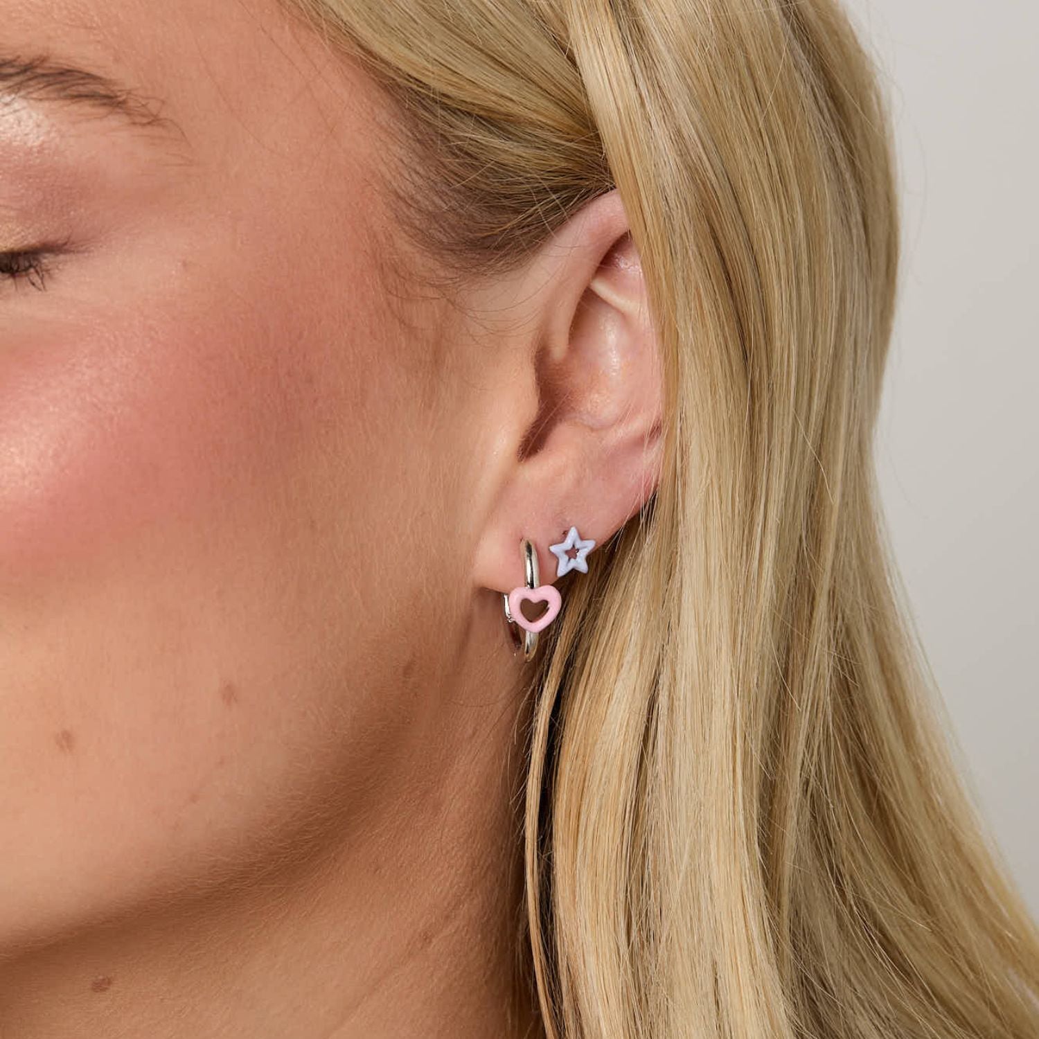 Cometa Heart Hoop Earring image 4